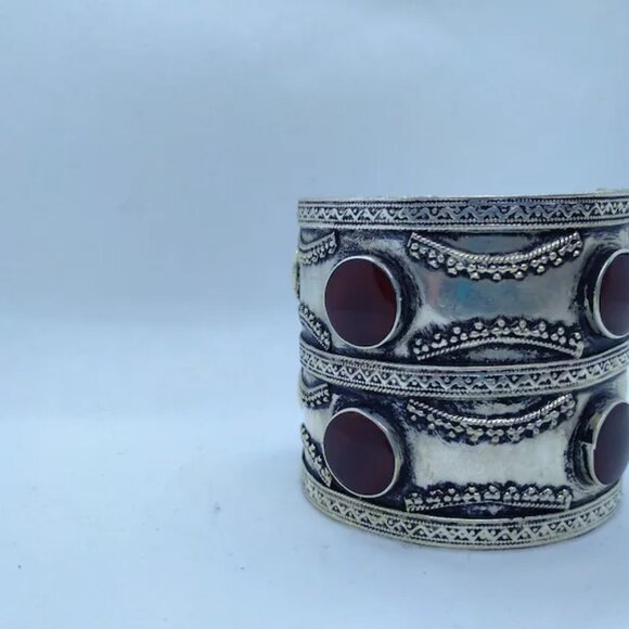 Single Afghan Kuchi Cuff Bracelet: Tribal Boho Statement Jewelry - Picture 8 of 8